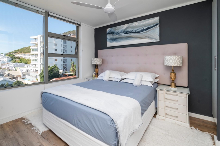 2 Bedroom Property for Sale in Sea Point Western Cape